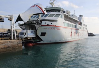 Vehicle disembarking from Armas ferry ship 'Volcan de Tindaya', Corralejo, Fuerteventura, Canary