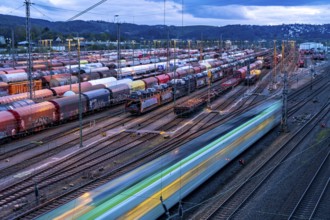 The Hagen-Vorhalle marshalling yard, one of the 9 largest in Germany, is located on the