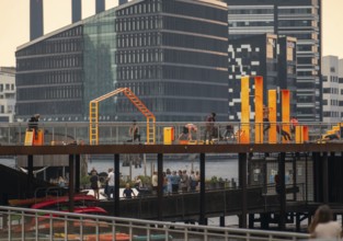 Leisure facilities in Copenhagen harbour, Bølgen afslapningsanlæg, jetties with bathing areas,