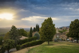 Tourtour, Sunset, Département Var, Region Provence-Alpes-Côte d'Azur, South of France, France,