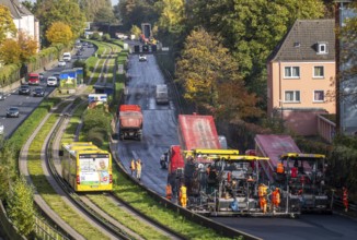 New whisper asphalt surface for the A40 motorway, in the city of Essen, direction Dortmund, 95, 000