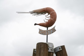 Greetje, sculpture in the harbour, landmark, Greetsiel, East Frisia, Lower Saxony, Germany, Europe