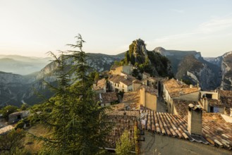 Mountain village, sunrise, Rougon, Verdon Gorge, Gorges du Verdon, Alpes-de-Haute-Provence