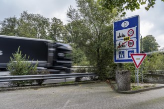 The border crossing Straelen, between Germany and the Netherlands, motorway A40 and A67 in NL,