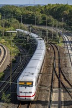 Tracks in front of Essen main station, 7 parallel tracks, ICE 2 train, North Rhine-Westphalia,