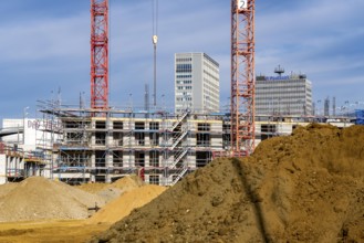 Large construction site, offices and flats between Sachsenstraße and Bert-Brecht-Straße in the