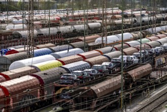 The Hagen-Vorhalle marshalling yard, one of the 9 largest in Germany, is located on the