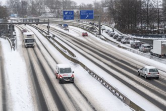 A40 motorway, onset of winter, lots of fresh snow and daytime temperatures below minus 5 degrees,