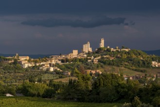 San Gimignano, stormy sky, tourism, travel, Tuscany, Italy, Europe