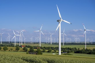 Wind farm north-east of Bad Wünnenberg, East Westphalia Lippe, Paderborn district, with the A44