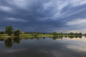 Thunderstorm front builds up over Radebeul on the banks of the Elbe, Radebeul, Radebeul, Saxony,