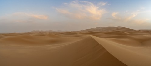 Sunset in the desert, dunes, Erg Chebbi, Sahara, Merzouga, Morocco, Africa