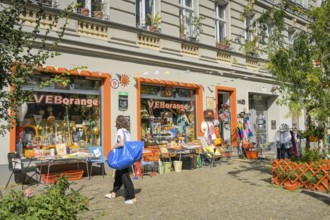 VEB Orange, second-hand goods, Oderberger Straße, Prenzlauer Berg, Pankow, Berlin, Germany, Europe