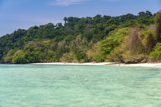 Dream beach Ao-niang on the island of Koh Kradan in the Andaman Sea, voted the most beautiful beach