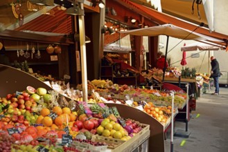 Europe, Germany, Bavaria, Swabia, Augsburg, City, City market, Market stalls, Fruit, vegetables,