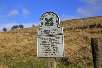 Cherhill Down Oldbury castle, National Trust sign, North Wessex Downs, Wiltshire, England, UK