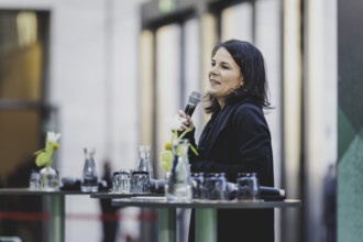 Annalena Bärbock (Alliance 90/The Greens), Federal Foreign Minister, photographed at the kick-off