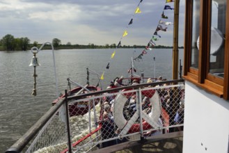 Europe, Germany, Schleswig-Holstein, Hamburg Metropolitan Region, Elbe, paddle steamer Kaiser