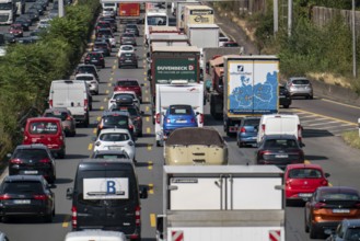 Traffic jam on the A3 motorway, over 8 lanes, in both directions, in front of the Leverkusen