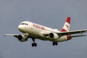 Aircraft approaching Zurich Airport. Registration: OE-LBL, Airbus A320-214, Austrian Airlines.