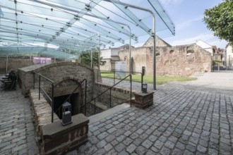 Entrance to the mikveh, Jewish ritual bath and ruins of the medieval synagogue, Speyer,