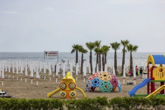 Bagni Lungomare, Chioggia. Bathing beach on the Adriatic in bad weather. All deckchairs are free.