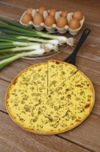 Swabian cuisine, salted cream cake with spring onions, hearty cake, salty short pastry, baked, out