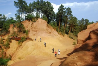 Ochre cliffs of Roussillon, Vaucluse, Languedoc-Roussillon, Provence, Southern France, ochre quarry