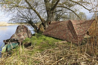 Campsite of a nature photographer on the river Trebel, people out in nature, Peene Valley River