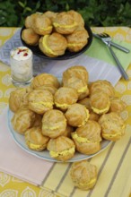 Swabian cuisine, mini cream puffs filled with goat's cream cheese, cream cheese éclairs,