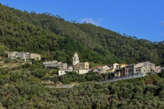 Mountain village near Levanto, Cinque Terre, Province of La Spezia, Liguria, Italy, Europe