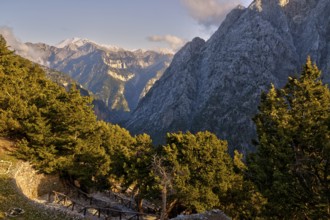 Entrance to the gorge, entrance, Xyloskalo, snow-capped mountains, trees, rock face, Samaria Gorge,