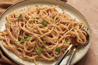 Spaghetti carbonara, in creamy garlic sauce, pasta in white sauce, homemade, no people