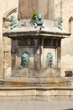 Fountain on the Place de la Republique, Arles, Département Bouches-du-Rhône, Provence, France,