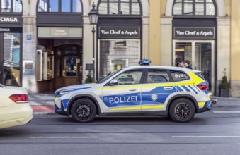 BMW police vehicle, SUV, Bavarian police officers on patrol, Maximilianstraße Munich, Bavaria,