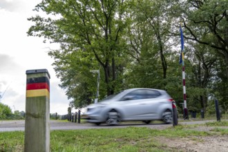 The so-called Green Border, at the former border crossing Grenzweg near Straelen-Kastanienburg and