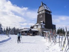 Restaurant Hanskühnenburg, hikers take a break, winter landscape, cross country skiing, Harz