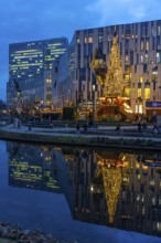 Christmas market, at the Kö-Bogen shopping centre, in the city centre of Düsseldorf, at the back