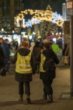 2G inspectors, of the city of Essen at the Christmas market on Kettwiger Straße, in Essen, during