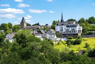 Blankenberg district of Hennef, Blankenberg Castle, near Hennef, above the Siegschleife in