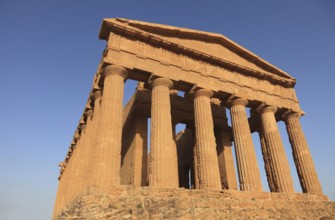 Tempio della Concordia (Temple of Concordia) in the Valley of the Temples, Agrigento, Sicily,