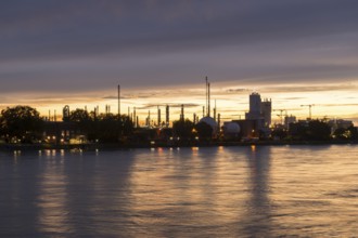 BASF, Lugwigshafen on the Rhine, industrial area, dusk, Mannheim, Baden-Württemberg, Germany,