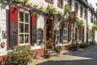 Restaurant Torschenke, City of Zons, Dormagen, Lower Rhine, North Rhine-Westphalia, Germany, Europe