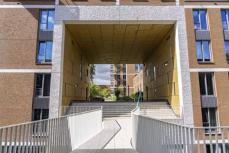 De Groene Kaap residential complex, in the Rotterdam Feijenoord district, on the Maashaven,