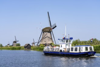 Kinderdijk, 18 windmills that were supposed to pump the water out of the polders in order to