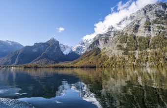 Königssee with Watzmann massif, autumnal mountain landscape reflected in the lake, Berchtesgaden