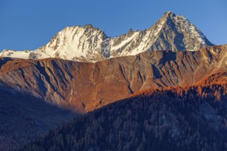 Rugged mountain peaks and ridges in the morning light, autumn, Großglockner, Hohe Tauern National