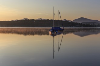 Morning light, mountains reflected in lake, summer, sailing boats, silence, tranquillity, Riegsee,