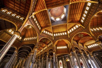 Interior view, Basílica de Nuestra Señora de Los Ángeles, Cartago, Costa Rica, Central America