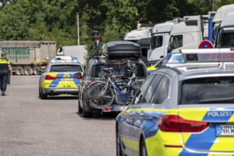 State-wide checks on motorway traffic in North Rhine-Westphalia, by police and customs, in